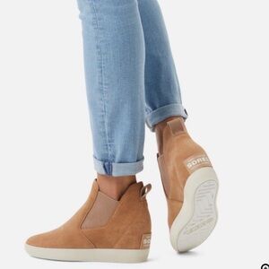 NWT Sorel Up N About Wedge Boots